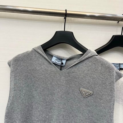 PRADA 26S HOODED SLEEVELESS KNIT TOP 1021