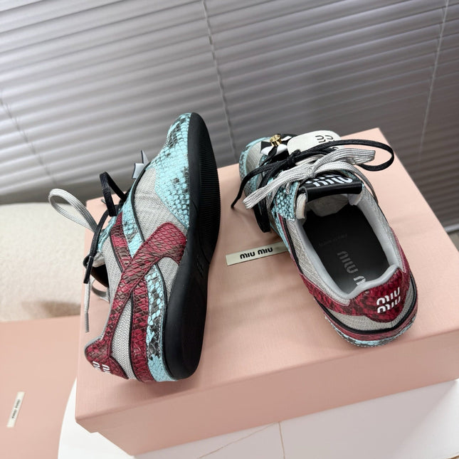 MIUMIU 26S GYMNASIUM SNEAKER IN SILVER FABRIC AND TURQUOISE BLUE SNAKE EFFECT CALFSKIN