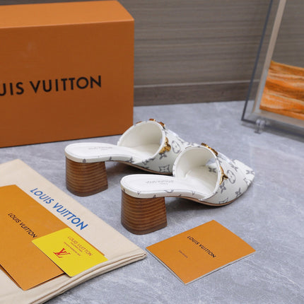 LV 26S BLOCK HEEL MULE SANDALS 55MM IN WHITE MONOGRAM CALFSKIN GOLD HARDWARE