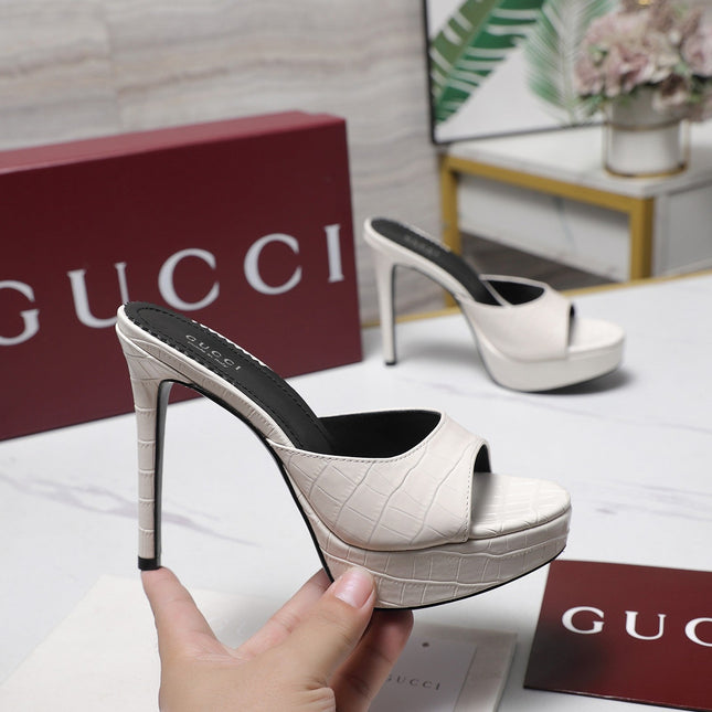 GUCCI 26S HEELED SLIDE SANDALS 120MM IN WHITE CROCODILE EMBOSSED PATENT CALFSKIN