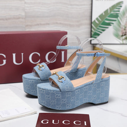 GUCCI 26S WEDGE SANDALS 80 MM IN LIGHT BLUE GG DENIM GOLD HARDWARE
