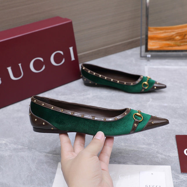 GUCCI 26S SAVOY BALLERINA FLATS IN EMERALD GREEN VELVET AND CALFSKIN WITH STUDDED TRIM