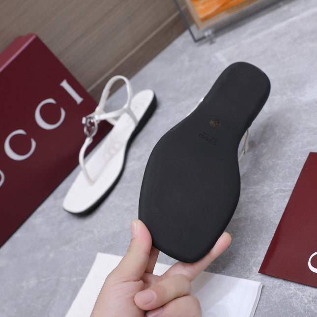GUCCI 26S INTERLOCKING G THONG SANDALS IN WHITE CALFSKIN