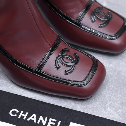 CHANEL 26S ANKLE BOOTS 80 MM IN BURGUNDY CALFSKIN WITH BLACK PATENT LEATHER TRIM AND CC LOGO ON TOE CAP