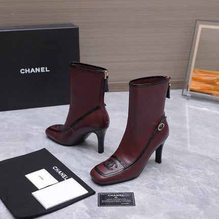 CHANEL 26S ANKLE BOOTS 80 MM IN BURGUNDY CALFSKIN WITH BLACK PATENT LEATHER TRIM AND CC LOGO ON TOE CAP