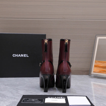 CHANEL 26S ANKLE BOOTS 80 MM IN BURGUNDY CALFSKIN WITH BLACK PATENT LEATHER TRIM AND CC LOGO ON TOE CAP