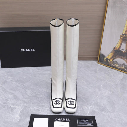 CHANEL 26S KNEE HIGH BOOTS 80 MM  IN WHITE CALFSKIN WITH BLACK PATENT LEATHER TRIM AND CC LOGO ON TOE CAP