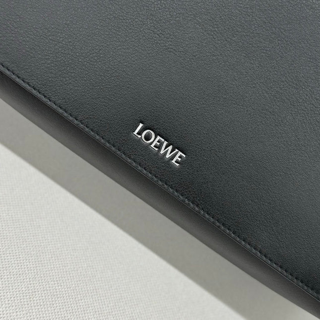 LOEWE 26S FLAMENCO SATCHE 20 IN BLACK CALFSKIN