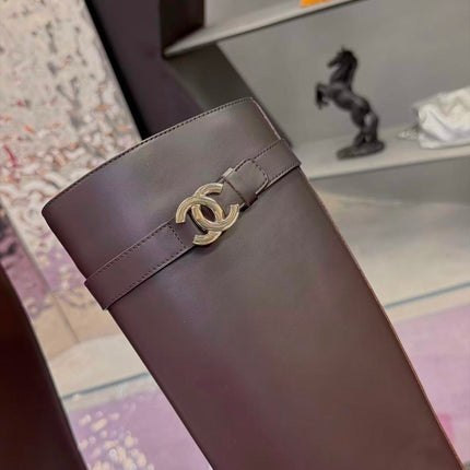 CHANEL 26S KNEE HIGH BOOTS 25 MM IN DARK BROWN CALFSKIN CC LOGO