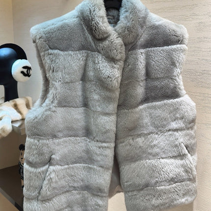 DIOR 25S SLEEVELESS RABBIT FUR JACKET 632