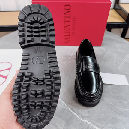 VALENTINO 26S PLATFORM LOAFERS IN BLACK CALFSKIN