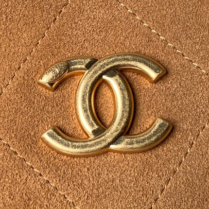 CHANEL 25S HOBO BAG 31 IN CARAMEL BROWN SUEDE WITH GOLD HARDWARE