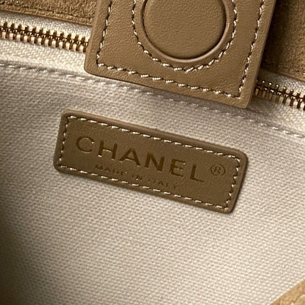 CHANEL 26S BUCKET SHOULDER BAG 27 IN CAMEL BROWN SUEDE AND CALFSKIN GOLD HARDWARE