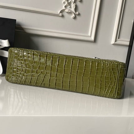 CHANEL 26S CC LOGO SHOULDER BAG 39 IN OLIVE GREEN CROCODILE-EMBOSSED CALFSKIN GOLD HARDWARE