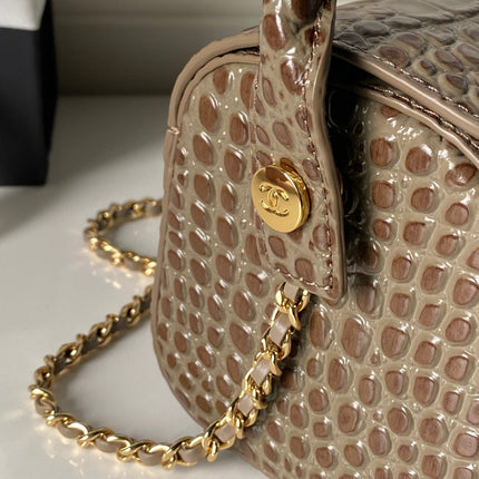 CHANEL 26S BARREL CLUTCH WITH CHAIN 23 IN KHAKI BROWN CROCODILE-EMBOSSED CALFSKIN GOLD HARDWARE