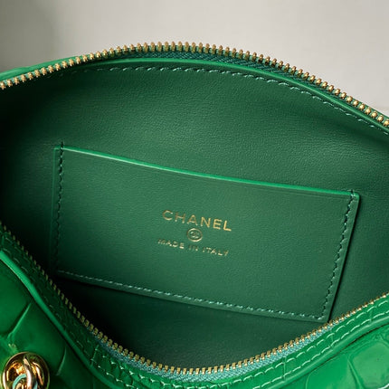 CHANEL 26S MINI TIMELESS CLASSIC BARREL BAG 19 IN GREEN CROCODILE-EMBOSSED PATENT CALFSKIN GOLD HARDWARE