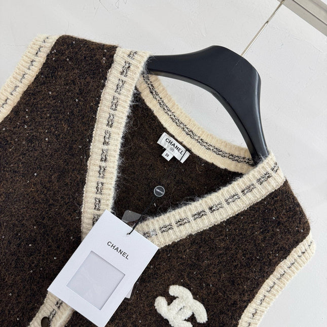 CHANEL 26S SLEEVELESS KNIT BLAZER 741