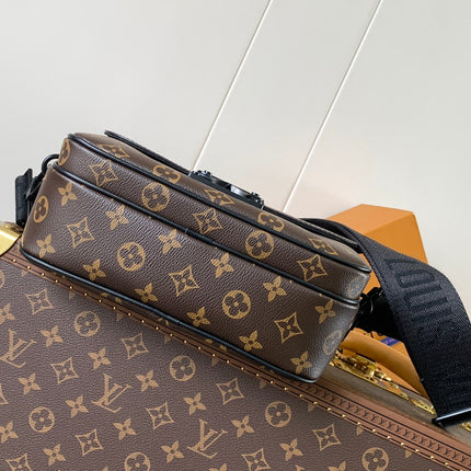 LV 26S S LOCK CROSSBODY BAG 22 IN BROWN EMBOSSED TAURILLON LEATHER