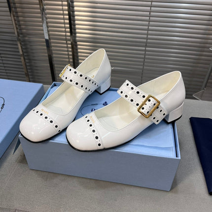 MARY JANE PUMPS IN WHITE GLOSSY CALFSKIN