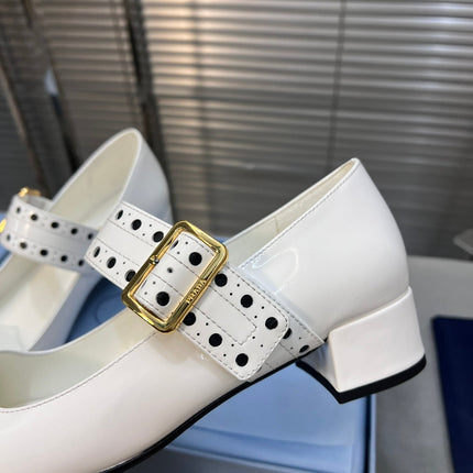 MARY JANE PUMPS IN WHITE GLOSSY CALFSKIN