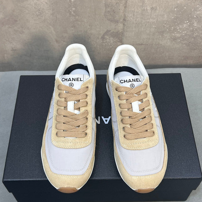 CHANEL 26S RUNNING SNEAKERS IN BEIGE AND GREY MATERIAL CC LOGO