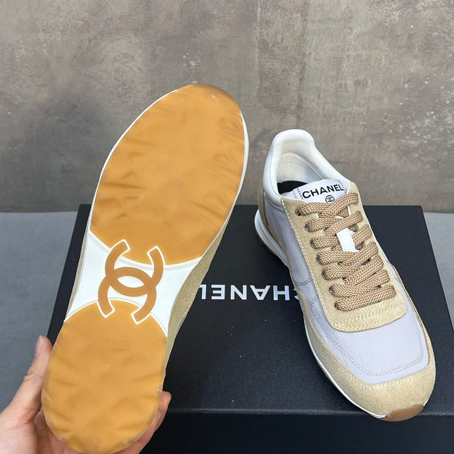 CHANEL 26S RUNNING SNEAKERS IN BEIGE AND GREY MATERIAL CC LOGO