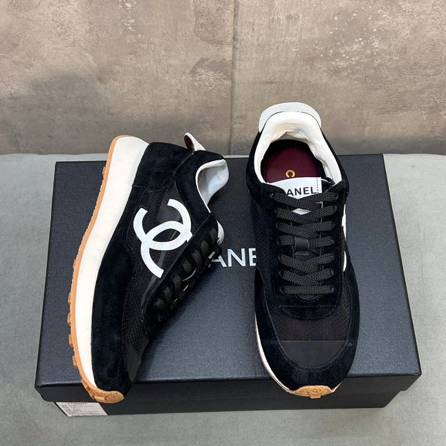 CHANEL 26S RUNNING SNEAKERS IN BLACK SUEDE AND MESH CC LOGO