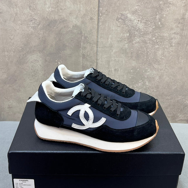 CHANEL 26S RUNNING SNEAKERS IN NAVY BLACK SUEDE AND NYLON CC LOGO
