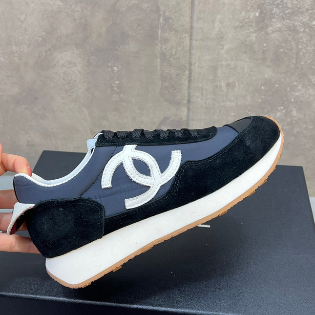 CHANEL 26S RUNNING SNEAKERS IN NAVY BLACK SUEDE AND NYLON CC LOGO