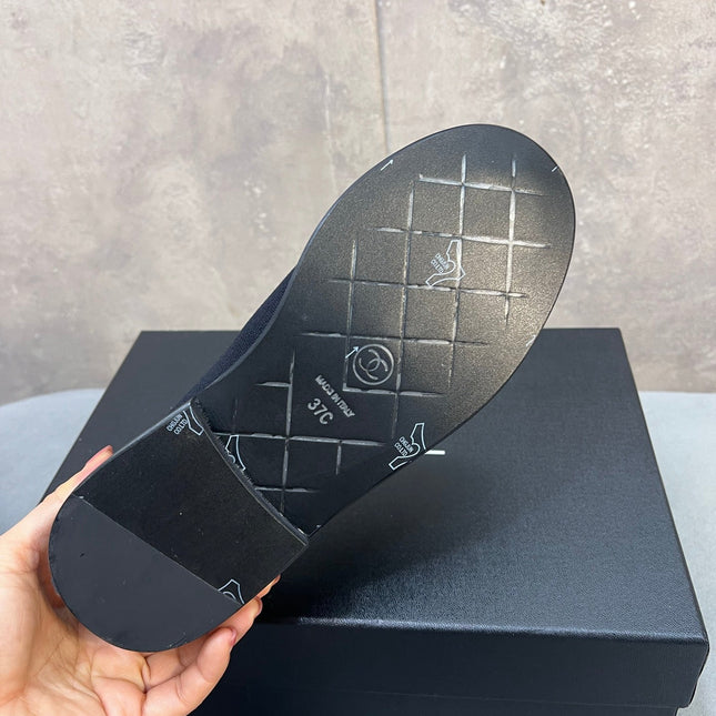CHANEL 26S LOAFERS IN BLACK CANVAS WITH QUILTED FLAP & CHAIN CC LOGO