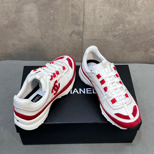 CHANEL 26S RUNNER CC LOGO SNEAKERS IN WHITE AND RED CALFSKIN