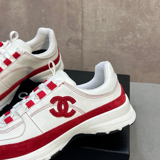 CHANEL 26S RUNNER CC LOGO SNEAKERS IN WHITE AND RED CALFSKIN