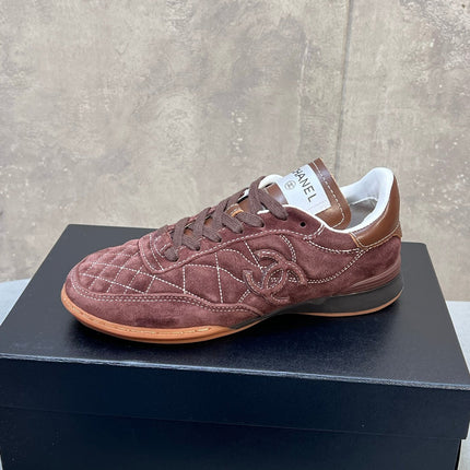 CHANEL 26S SNEAKERS IN DARK BROWN SUEDE QUILTED CC LOGO