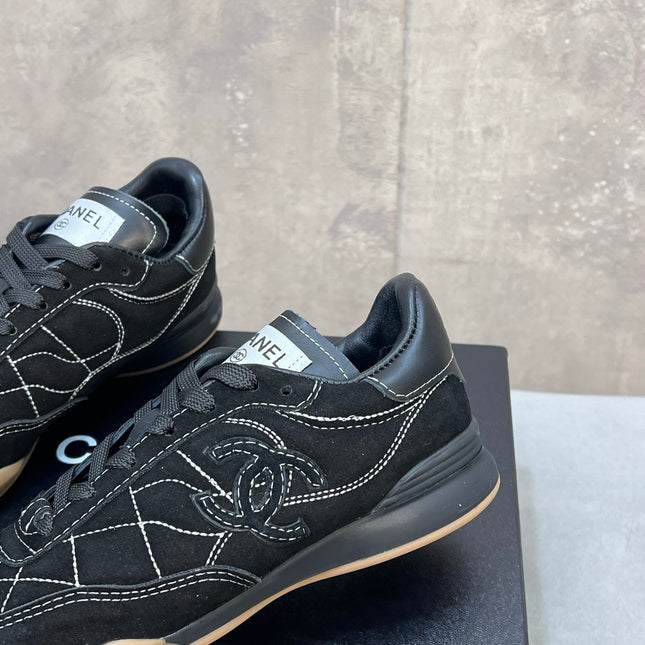 CHANEL 26S SNEAKERS IN BLACK SUEDE QUILTED CC LOGO