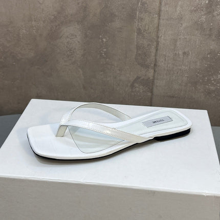 THE ROW 26S SQUARE TOE THONG SANDALS IN WHITE CROCODILE EMBOSSED CALFSKIN