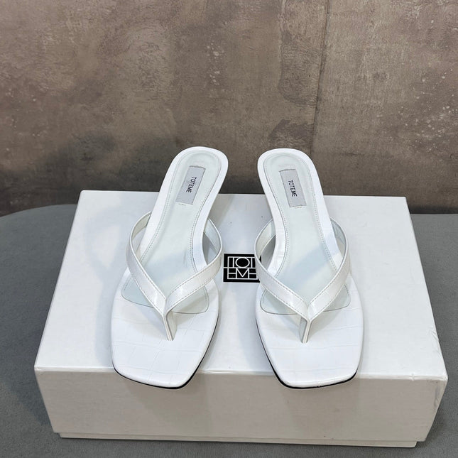 THE ROW 26S SQUARE TOE THONG KITTEN HEEL SANDALS 45MM IN WHITE CROCODILE EMBOSSED CALFSKIN