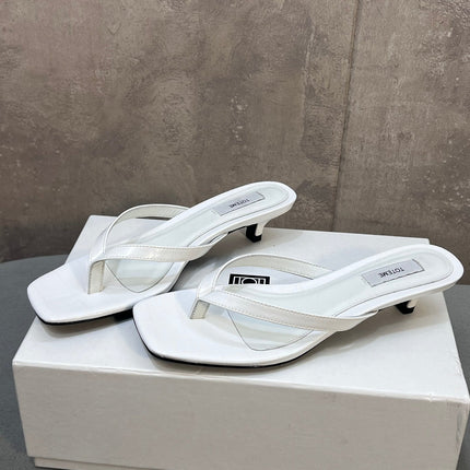 THE ROW 26S SQUARE TOE THONG KITTEN HEEL SANDALS 45MM IN WHITE CROCODILE EMBOSSED CALFSKIN