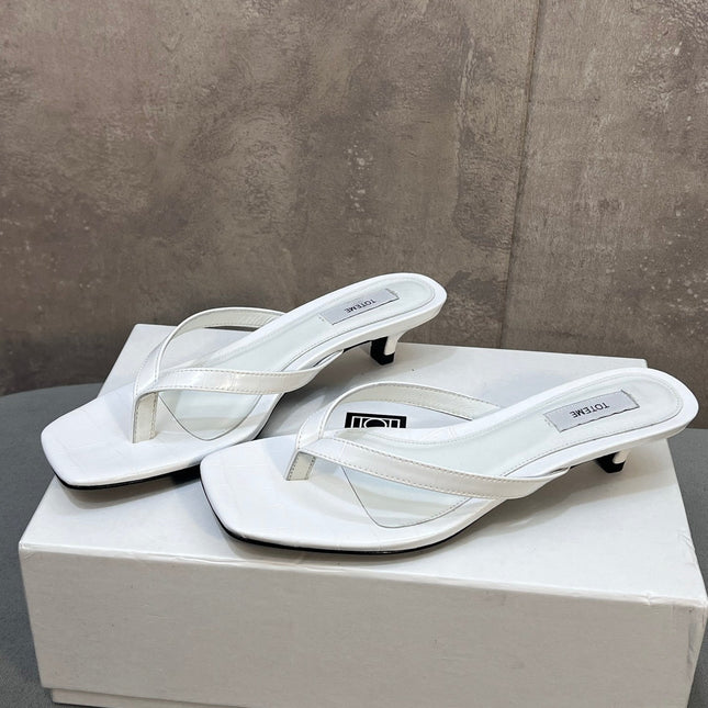 THE ROW 26S SQUARE TOE THONG KITTEN HEEL SANDALS 45MM IN WHITE CROCODILE EMBOSSED CALFSKIN