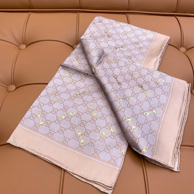 GUCCI 25S SCARF 90 IN SILK 718508