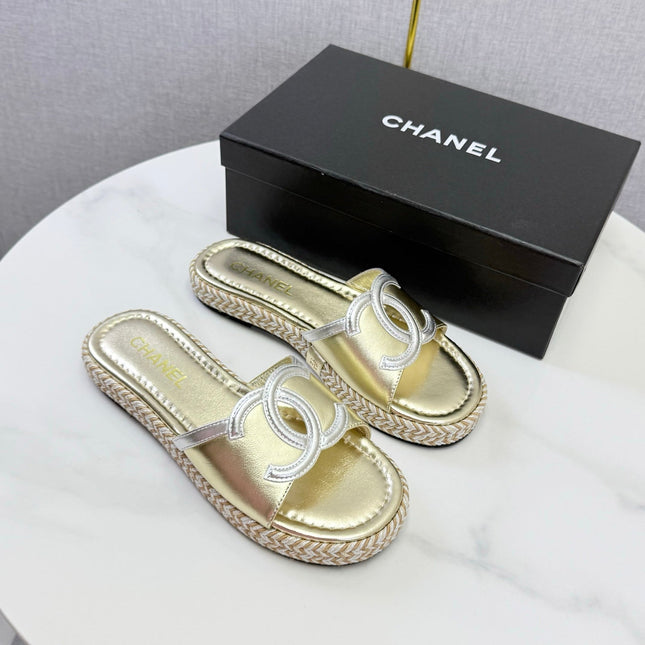 CHANEL 26S PLATFORM SLIDES IN GOLD LAMBSKIN WITH CC LOGO