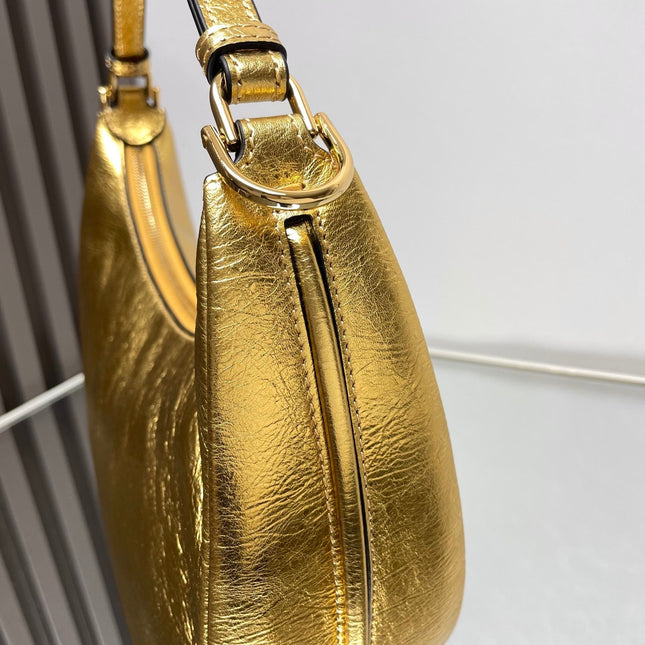 FENDIGRAPHY MEDIUM 29 IN GOLD METALLIC SMOOTH LAMBSKIN GOLD HARDWARE