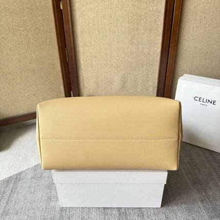 CELINE 26S DOCTOR'S POUCH HANDBAG 35 IN BEIGE CALFSKIN