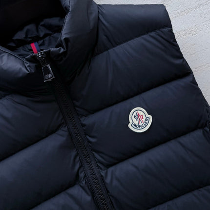 MONCLER 26S DOWN PUFFER VEST 838