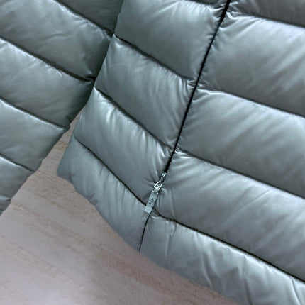MONCLER 26S HOODED DOWN PUFFER JACKET 834