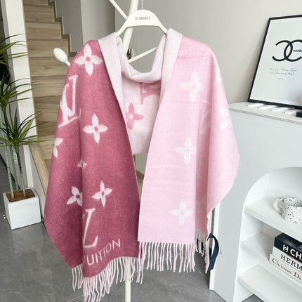 REYKJAVIK GRADIENT SCARF 220 CM IN PUNCH PINK CASHMERE 399735