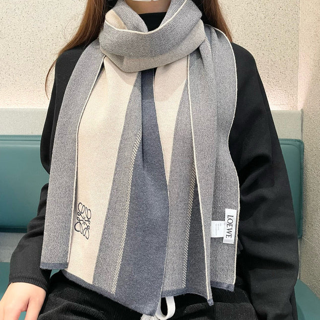 LOEWE 26S SCARF 180 IN CASHMERE 505310
