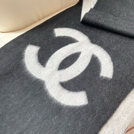 CHANEL 26S SCARF 200 IN CASHMERE 509404