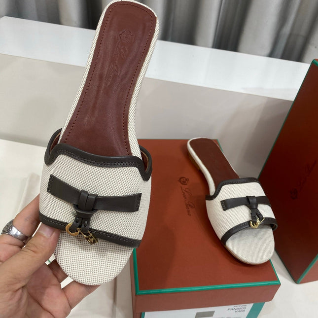 LP 26S SLIDES IN OFF-WHITE CANVAS AND DARK BROWN CALFSKIN