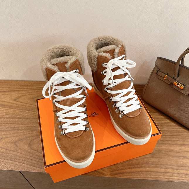HM 26S SHEARLING HIKING BOOTS IN BROWN SUEDE