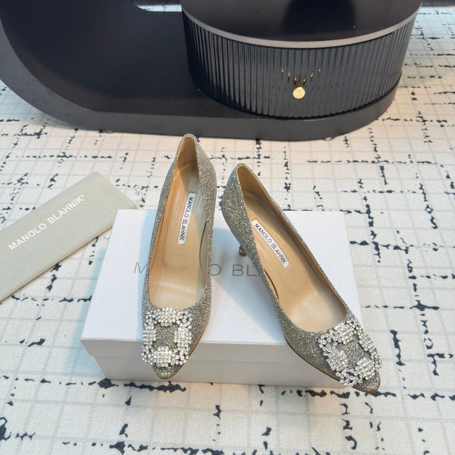Hangisi 70 Gold Glitter Fabric Leather Jewel Buckle Pumps 912614